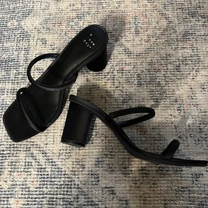Block heel sandals